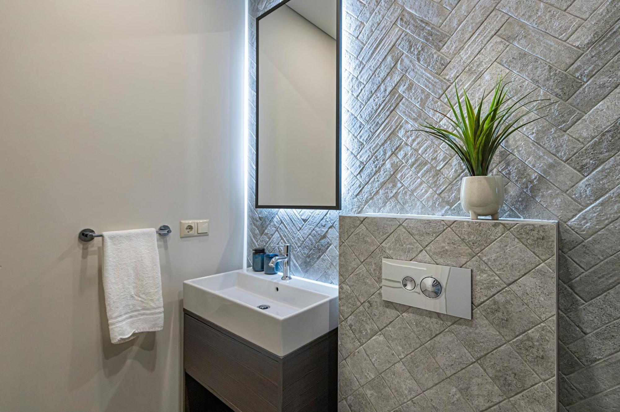 Brand New Studio In Old Town By Hostlovers Kaunas Exterior photo